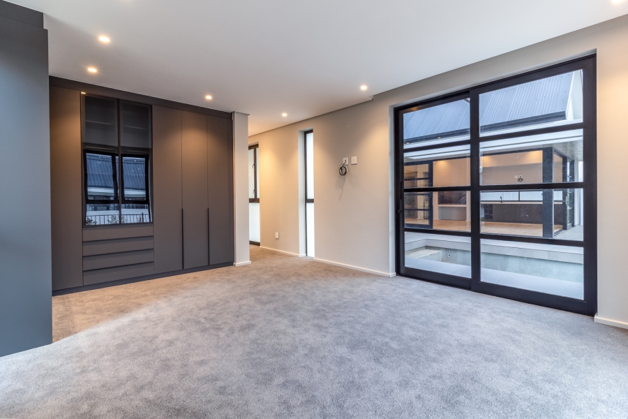 4 Bedroom Property for Sale in Pearl Valley at Val de Vie Western Cape